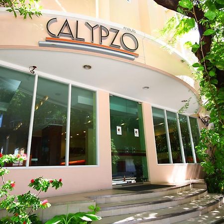 Calypzo Bangkok Hotel Kültér fotó