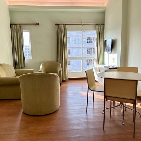 Calypzo Bangkok Hotel Kültér fotó