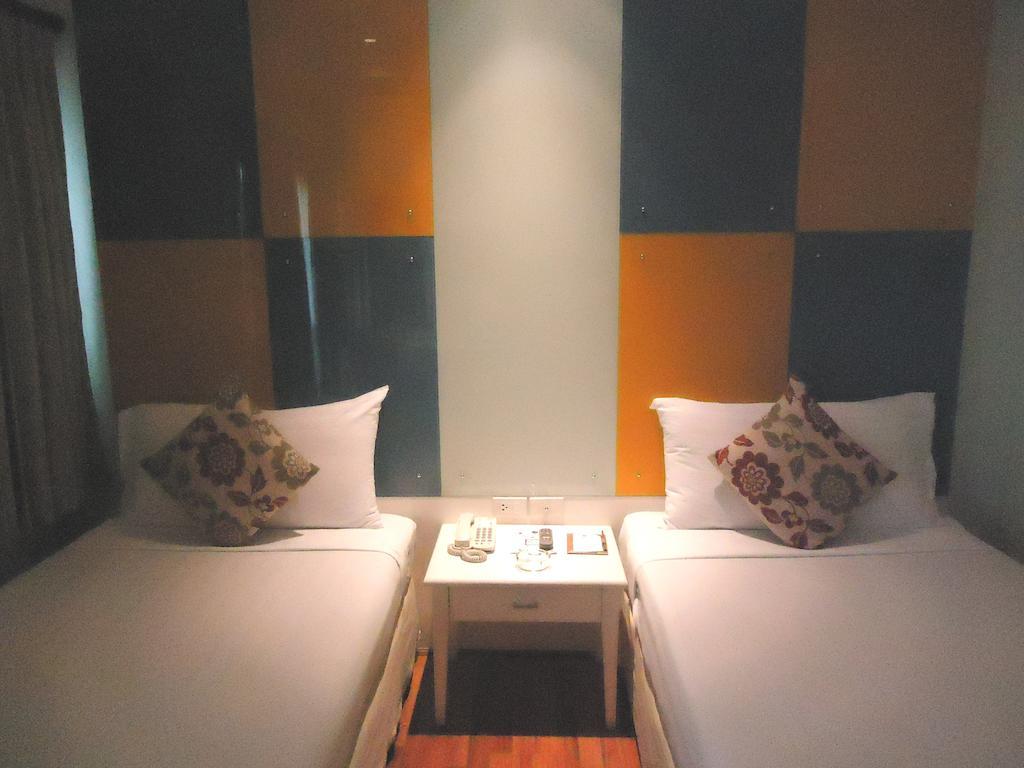 Calypzo Bangkok Hotel Kültér fotó